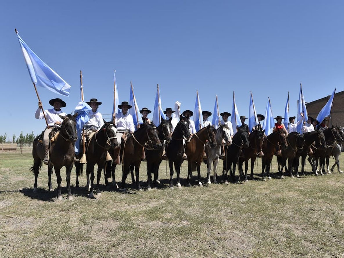 Vendimia Ganadera 2021: Con una muestra ecuestre de jóvenes jinetes de la zona, se dio la bienvenida a los invitados.