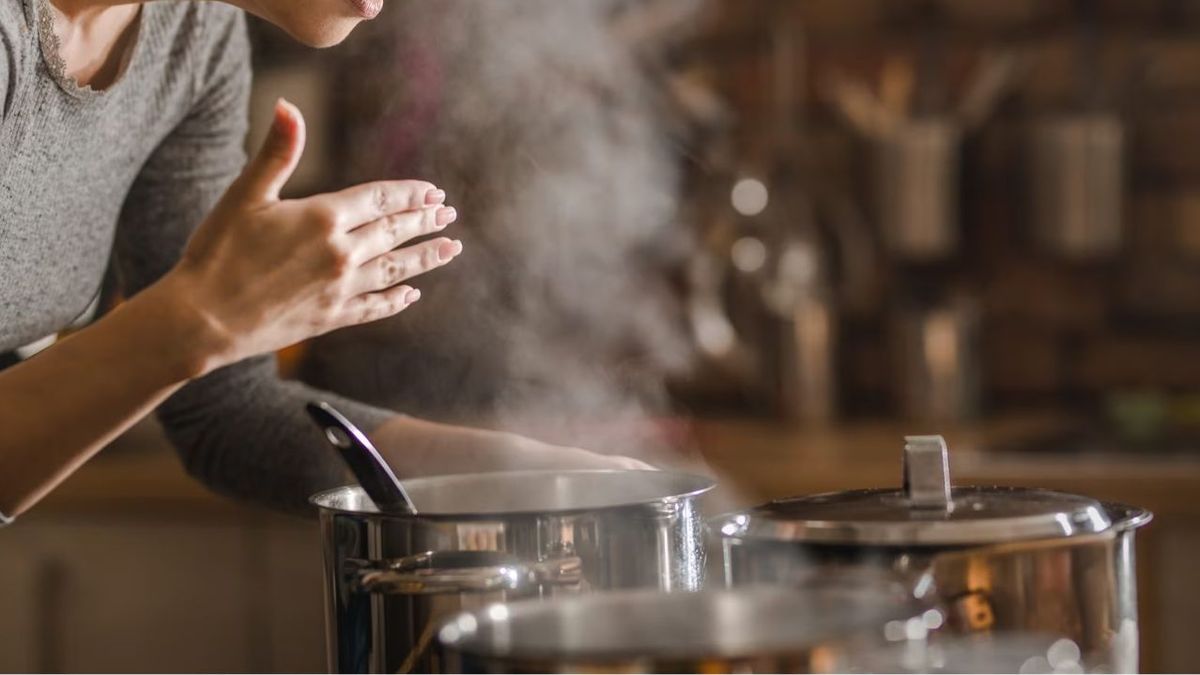 Cómo quitar el olor a comida de la casa después de cocinar s