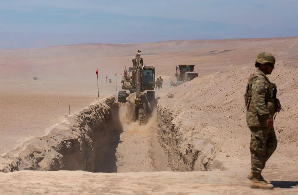 Zanja en la frontera de Chile y Perú para frenar la inmigración ilegal