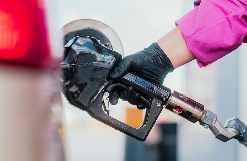 Con qué app ahorrar hasta $7.500 en combustibles por semana y en cuáles estaciones (Imagen ilustrativa)