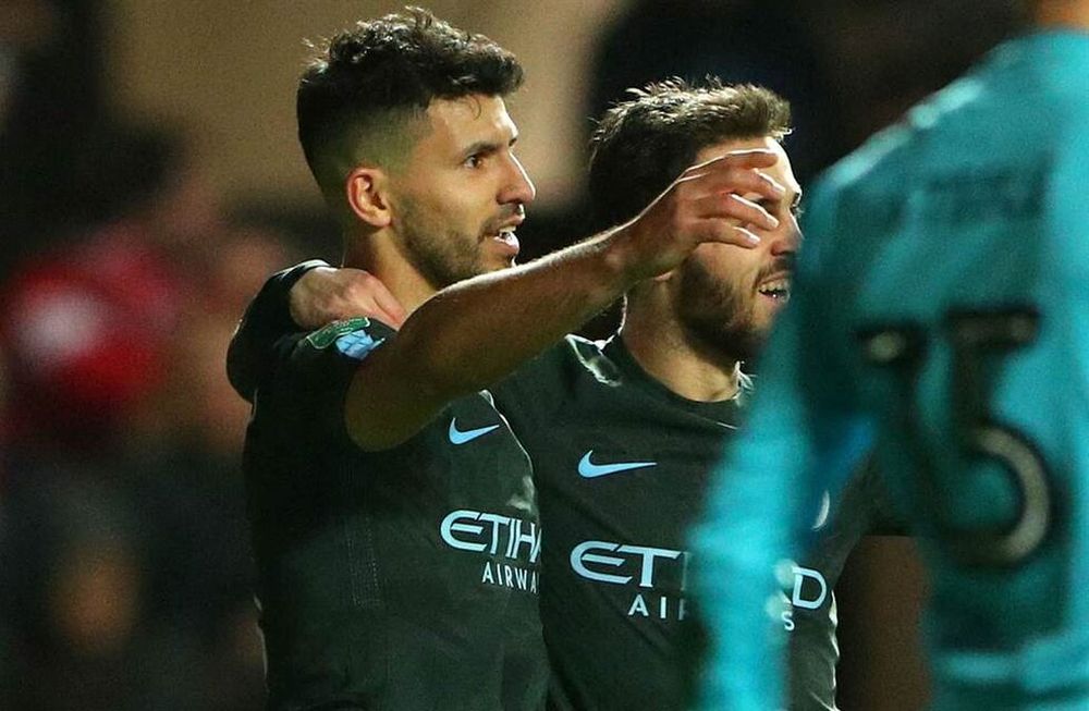 El Kun volvió a besar la red