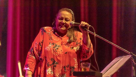 María Creuza, una cantante emblemática del bossa nova que vuelve a Mendoza.