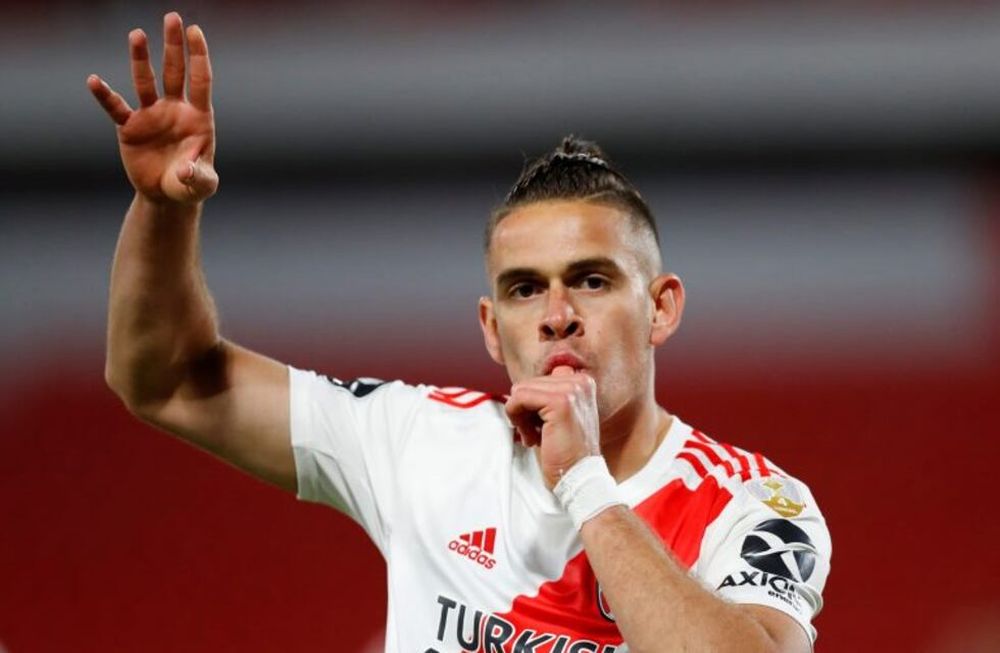 El jugador Rafael Santos Borré de River Plate dio positivo de Coronavirus y ya está recuperado. (EFE)