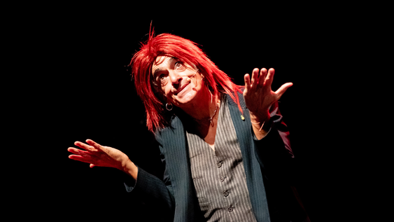 teatro impactante y disruptivo: favio posca trae a mendoza su unipersonal transensual