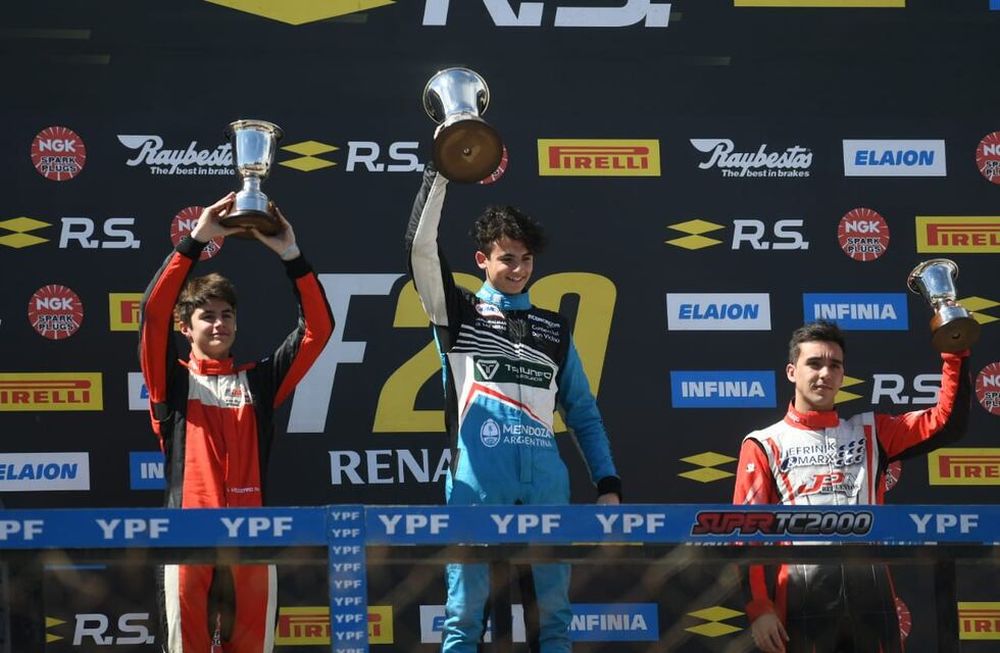 STC 2000: el campeón Vicino lideró de principio a fin en la Fórmula Renault 2.0