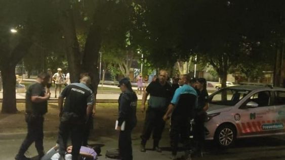 Se aprehendió a un hombre de nacionalidad chilena por golpear a una mujer