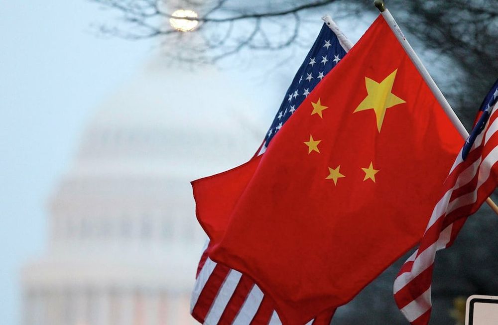 Banderas de China y EEUU