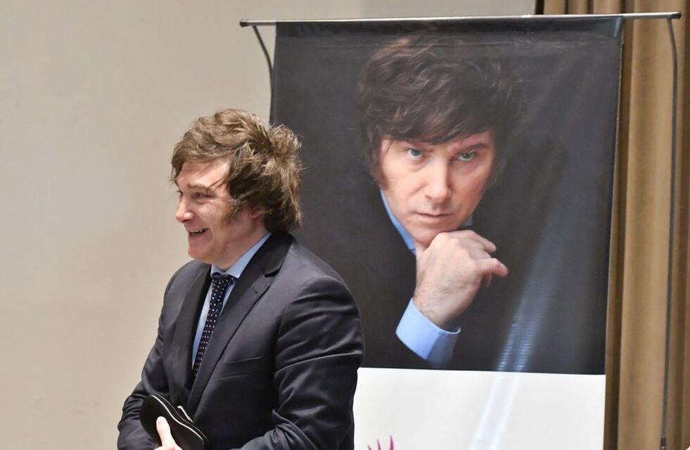 El Diputado Nacional, Javier Milei, quien lidera el partido político, La Libertad Avanza, brindó una conferencia en la ciudad de Río Cuarto, Córdoba, en donde también mantuvo un encuentro con los productores rurales de la zona. (Tomy Freagueiro / La Voz)