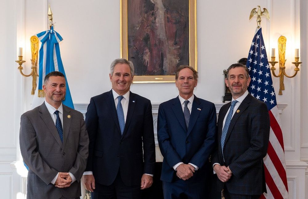 Argentina firmó el acuerdo comercial con Estados Unidos Argentina firmó el acuerdo comercial con Estados Unidos