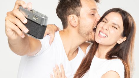 Una historia de amor que atraviesa años.