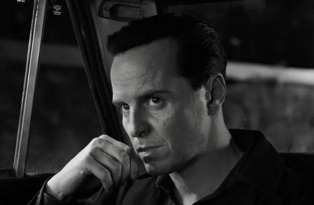 Andrew Scott interpretando a Tom Ripley en la nueva serie de Netflix.