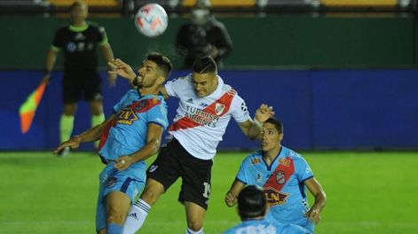 Copa Liga Profesional: Arsenal vs. River Plate. / Clarín.