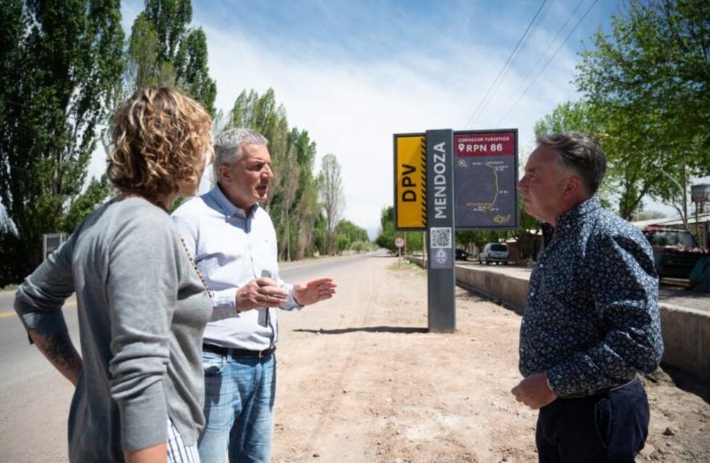 Vialidad Mendoza instaló el primer tótem con QR de rutas turísticas