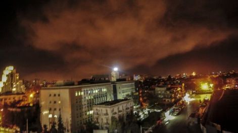 Brutal bombardeo a Siria de EEUU, Inglaterra y Francia - Por Juan Guillermo Milia