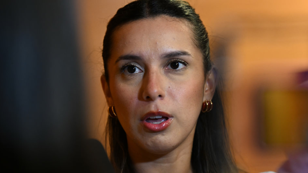 Tras casi tres meses de arresto en Brasil, la abogada Agostina Páez regresa hoy a la Argentina.