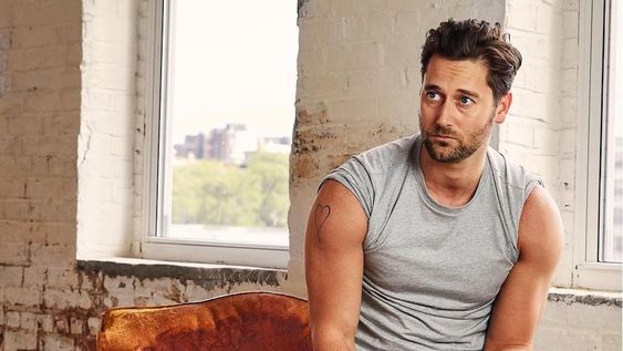 Te contamos nueve curiosidades de Ryan Eggold, el actor de “New Amsterdam” que enamora a todos