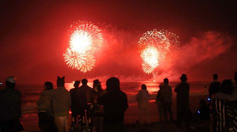 Mendoza quiere los fuegos artificiales - Por Mario Ruschin