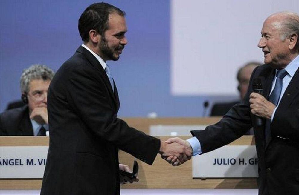 El Príncipe Alí de Jordania dijo que los patrocinadores dejarán FIFA si Blatter sigue