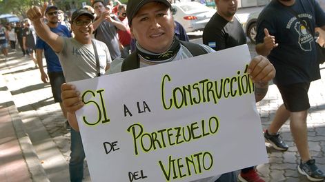 Marcha a favor de la Minería y la construcción del dique Portezuelo del Viento. Foto: Orlando Pelichotti