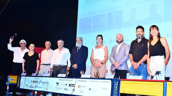 Hernán Barbero, Alicia Falconi, Diego López de Murillas, Juan Martín Urgell, Rody Dante, Nonthue Sabatte, Pablo Arpajou, Federico Salcedo y Sofía Focaccia.
