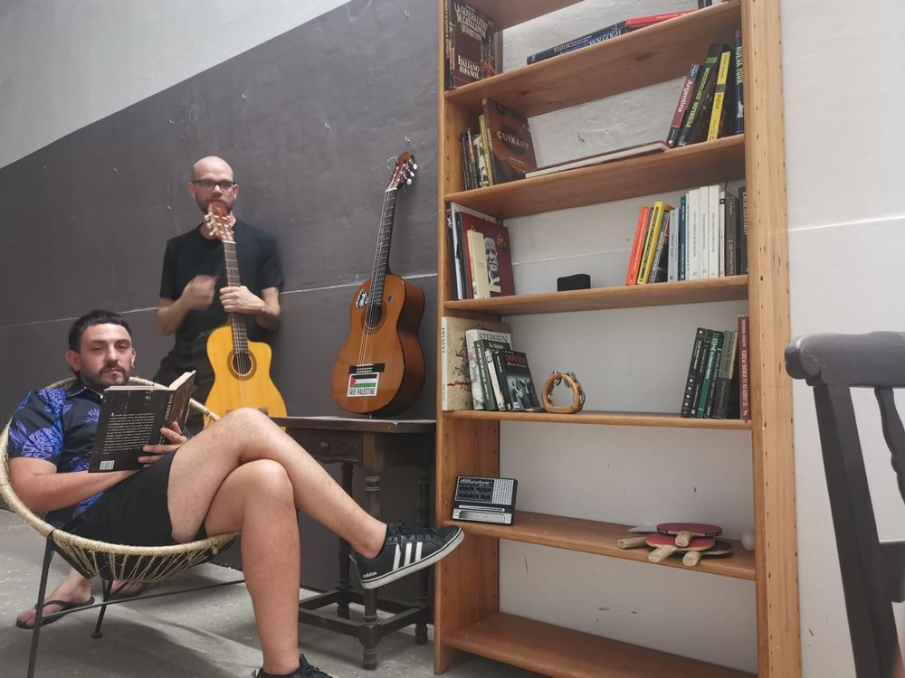 Los artistas mendocinos que empezaron cantando en las calles europeas y montaron su productora en Barcelona. Foto: Gentileza