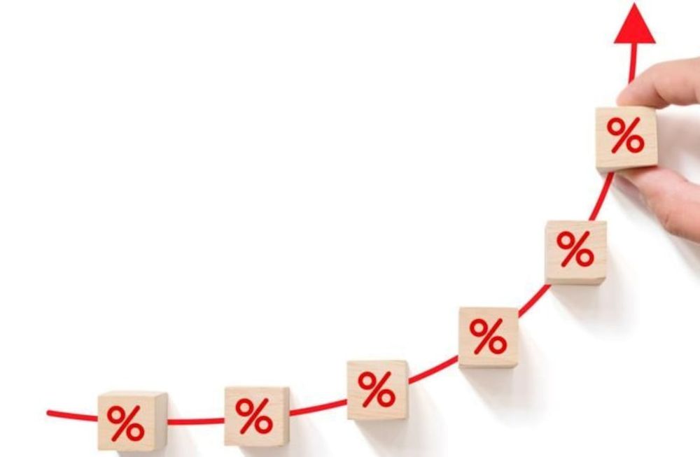 Por mayor inflación, suben tasa de plazo fijo para poner freno al dólar