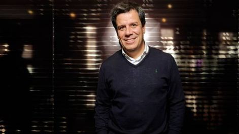 El neurólogo estrella Facundo Manes permanecerá internado debido a un cuadro de neumonía por Covid-19.