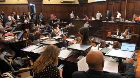 Costo de la política y lobistas descontrolados - Por Gastón Bustelo