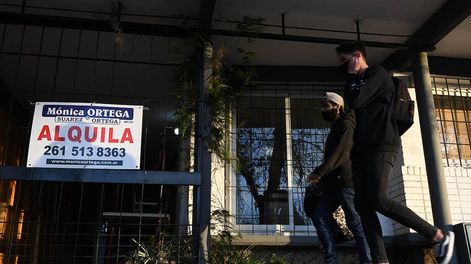La Ley de Alquileres ha generado incertidumbre en propietarios y locatarios. - Marcelo Rolland / Los Andes