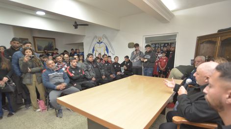 Reconocimiento al esfuerzo: histórica premiación en la Liga Mendocina de Fútbol.  