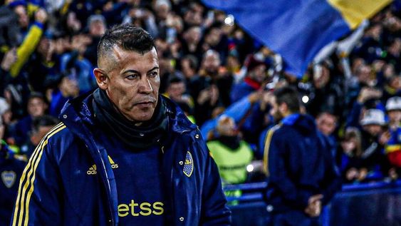 Jorge Almirón confirmó el mismo equipo titular que en el primer partido de la serie semifinal. / Gentileza.
