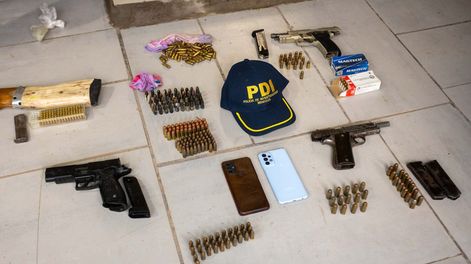 Megaoperativo en Las Heras: 17 personas detenidas y casi medio millar de municiones secuestradas.&nbsp;