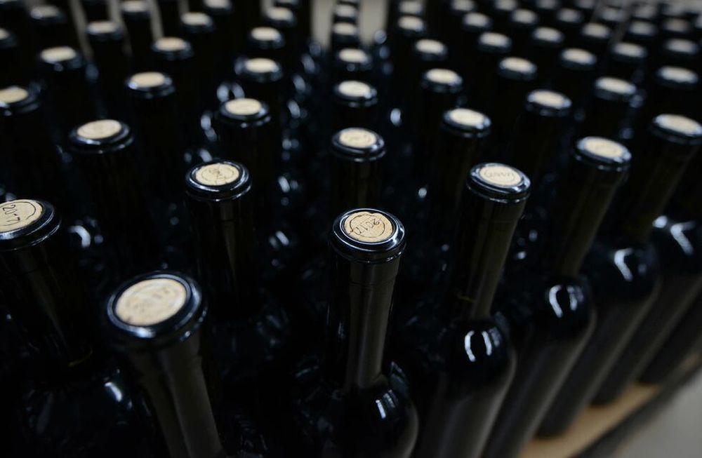 El informe de Bodegas de Argentina revela una caída en la facturación en la industria del vino.