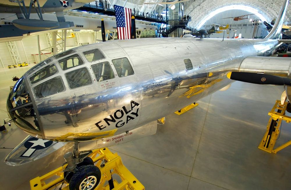 La increíble historia del vuelo secreto del “Enola Gay”, el avión desde donde arrojaron la bomba a Hiroshima