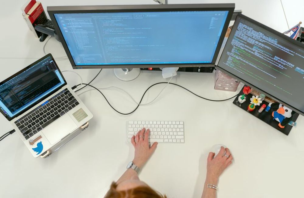 Dónde estudiar programación: la carrera que más paga y que más trabajadores requiere