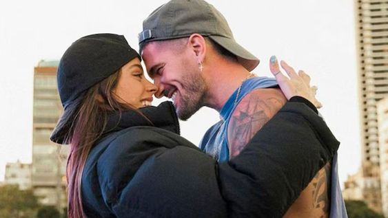 Tini Stoessel asistió al partido del Atlético de Madrid y reavivó rumores de reconciliación con Rodrigo De Paul.
