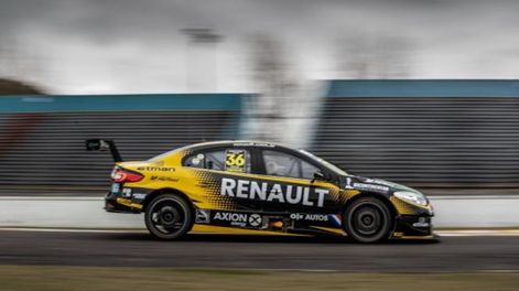 El piloto de Renault logró una gran victoria en Buenos Aires.