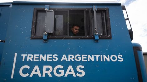 El Gobierno inició la privatización de la empresa ferroviaria Belgrano Cargas y Logística SA - Foto: Archivo / Los Andes