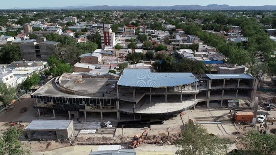 Avanza la obra en la ex terminal de San Rafael.