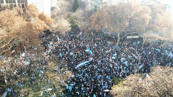Mundial: sin micros desde las 21:30, habrá operativo con 300 policías antes y depués del partido de Argentina