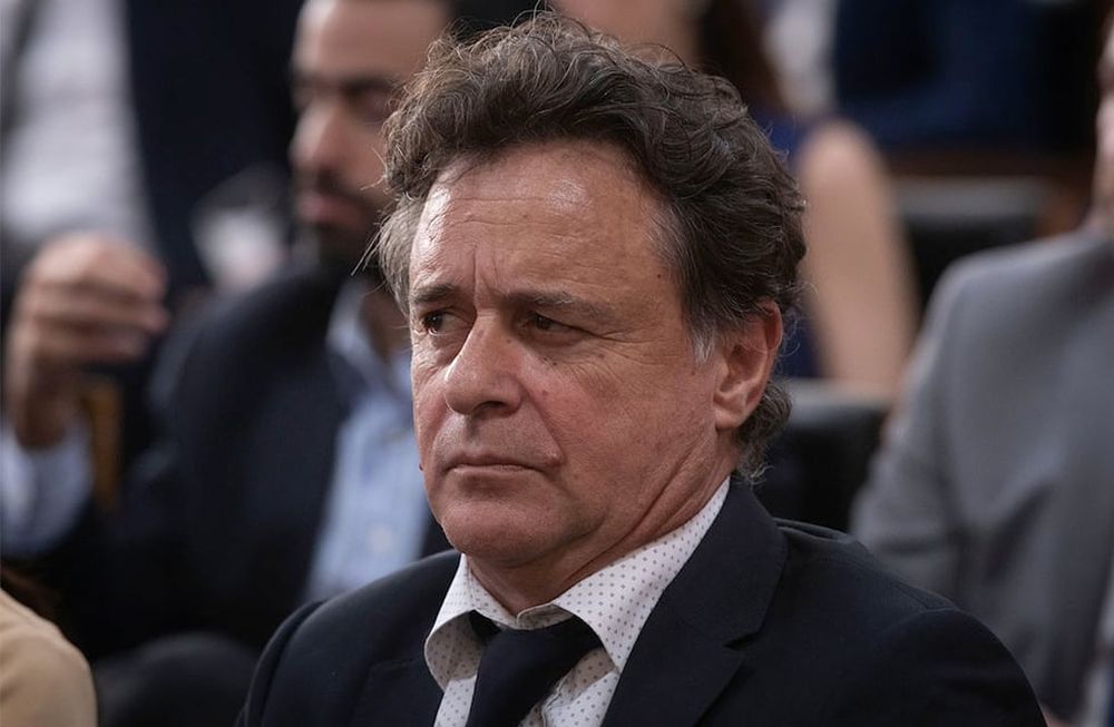 Durante el mediodía de este viernes, el gobernador Rodolfo Suárez estuvo presente en el acto de apertura del Año Judicial, en el que ofreció un discurso al igual que Dalmiro Garay, presidente de la Suprema Corte de Mendoza. Fue en el salón de actos de Tribunales provinciales.Foto: Ignacio Blanco / Los Andes