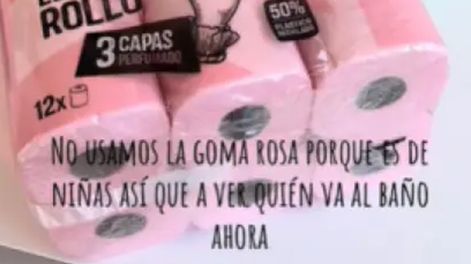 Profesora comparte una valiosa lección a sus alumnos al no querer usar gomas rosas