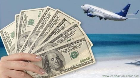 Una agencia de viajes permite usar dólares para pagar, ya sea con tarjeta o por transferencia