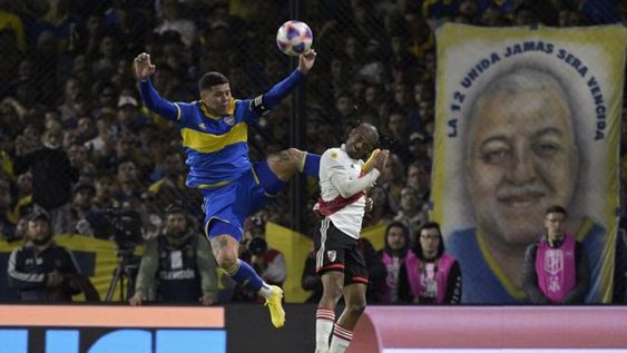 Marcos Rojo recibió una fecha de suspensión y podrá jugar ante Huracán.