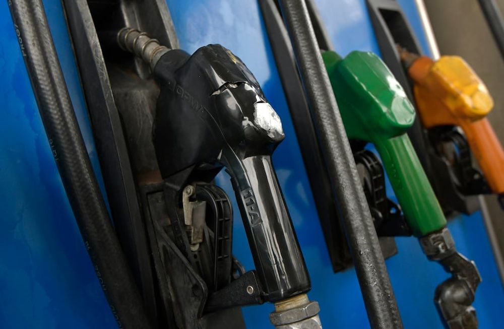 Nafta premium arriba de los $100: qué le pasa al auto cuando le echamos súper - Orlando Pelichotti / Los Andes