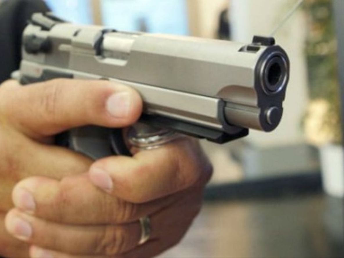 Perpetua para un policía por un caso de gatillo fácil.