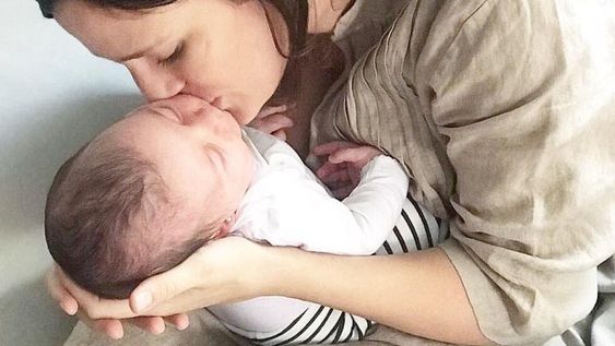 Paula Chaves, en la semana del parto respetado, recordó el nacimiento de Olivia