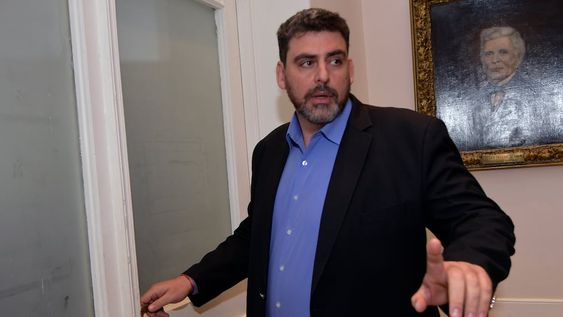 16  Mayo 2022 PolíticaCrisis sanitaria -  A raíz de la renuncia masiva de médicos anestesistas en los hospitales públicos de  Mendoza por un conflicto salarial, se desarrollaron en la Legislatura provincial reuniones, con Ana María Nadal, Ministra de Salud, Desarrollo Social y DeportesMartín Kerchner Tomba Foto: Orlando Pelichotti - Los Andes