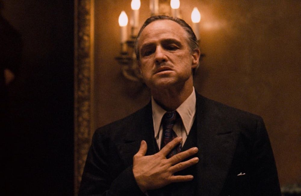El actor se rehusó a aceptar el premio a Mejor Actor debido a la situación que vivían los indios norteamericanos.