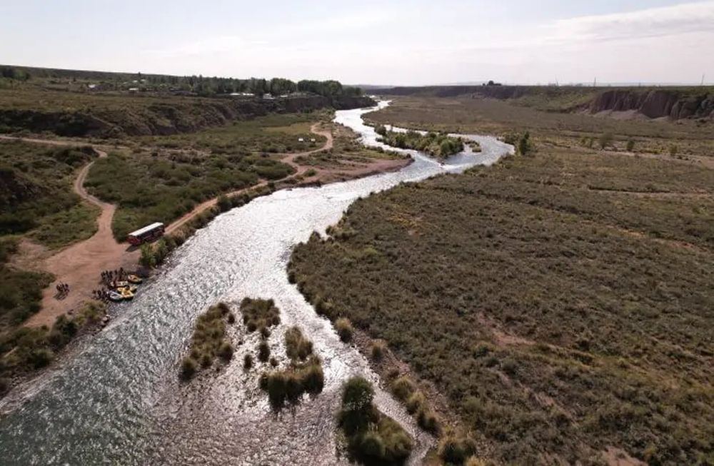 El cauce del  río Mendoza  en Palmira